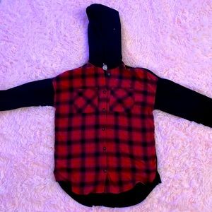 Brand-No boundaries. Size-Small (3-5). Color-red and black plaid.
